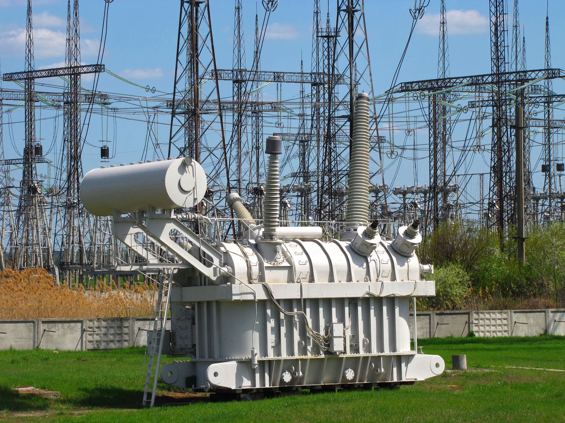 High-voltage substation